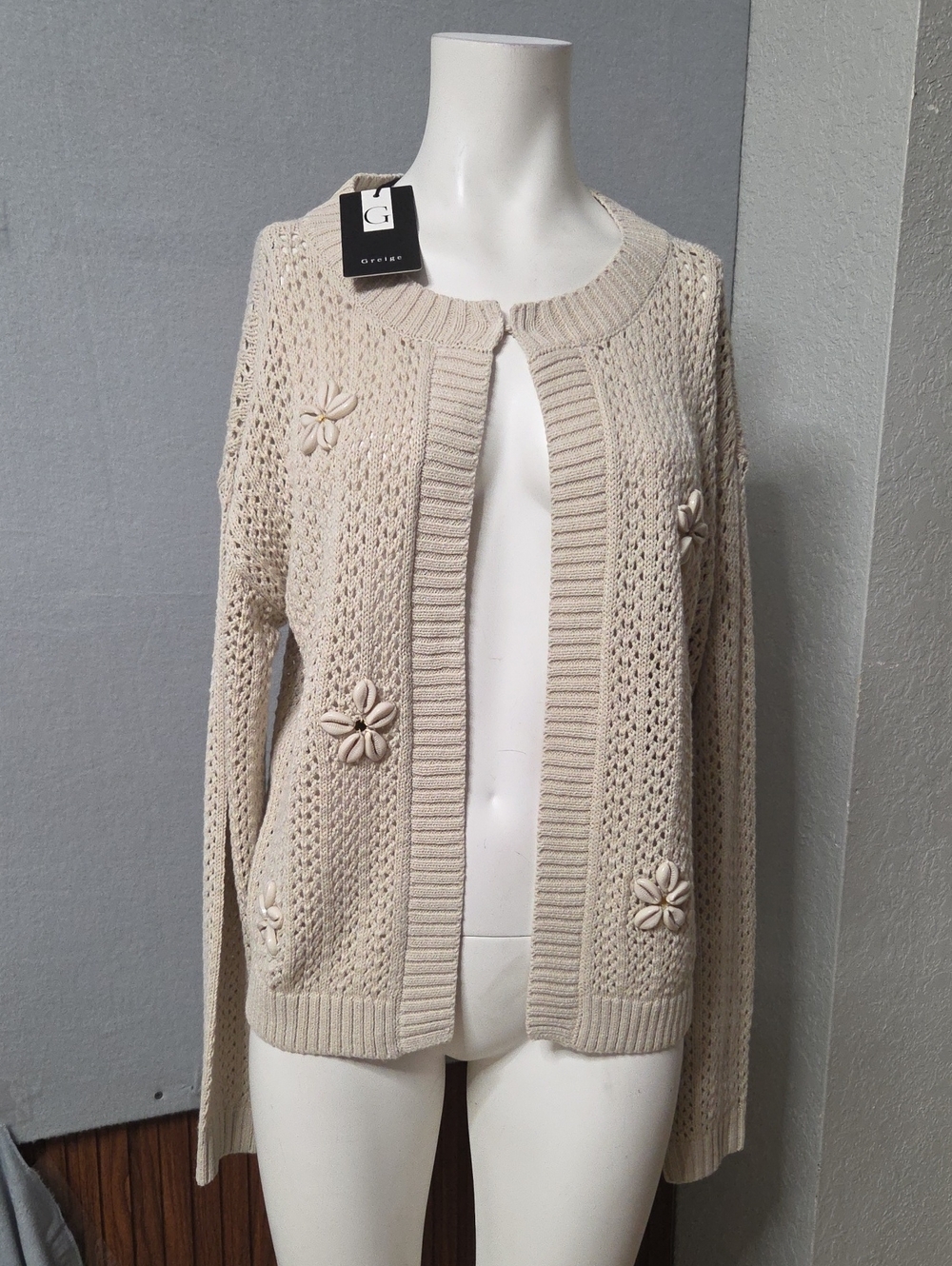Cream Open-Front Knit Cardigan with Floral Appliqués Medium Size.